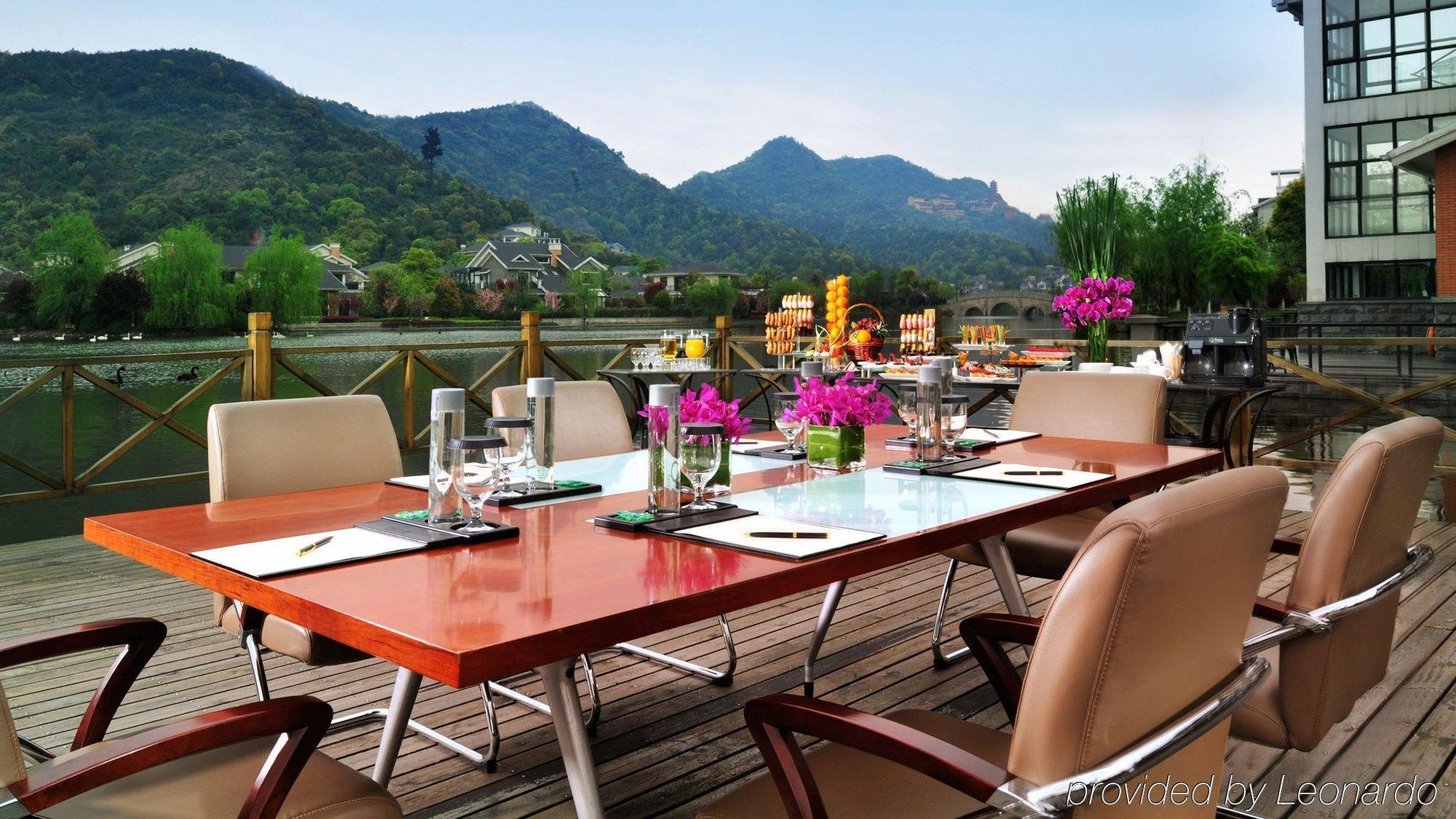 Crowne Plaza Hangzhou Xanadu Resort Ngoại thất bức ảnh